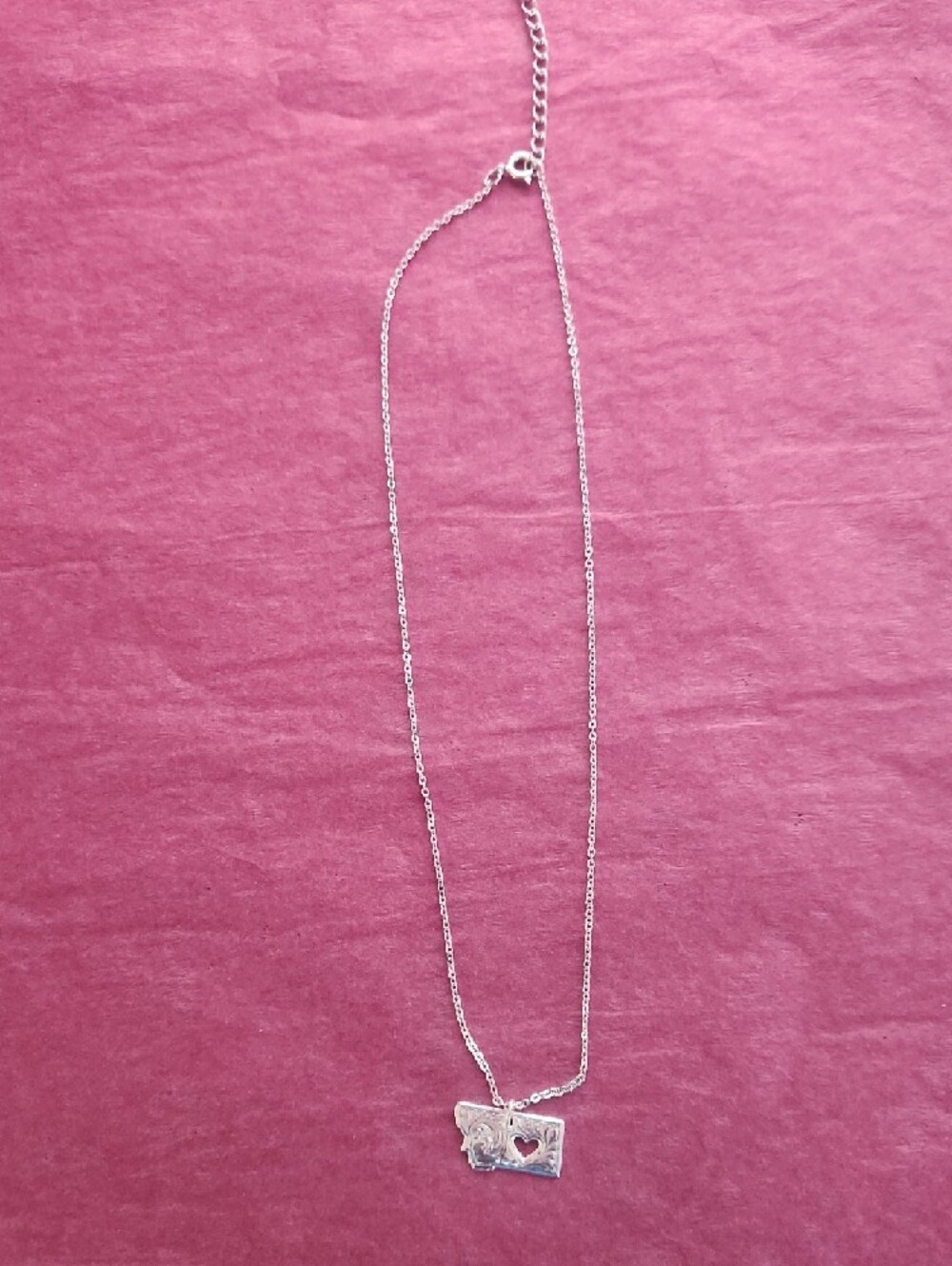 Montana Silversmiths Silver State Heart Pendant Necklace Like New - Picture 2 of 4